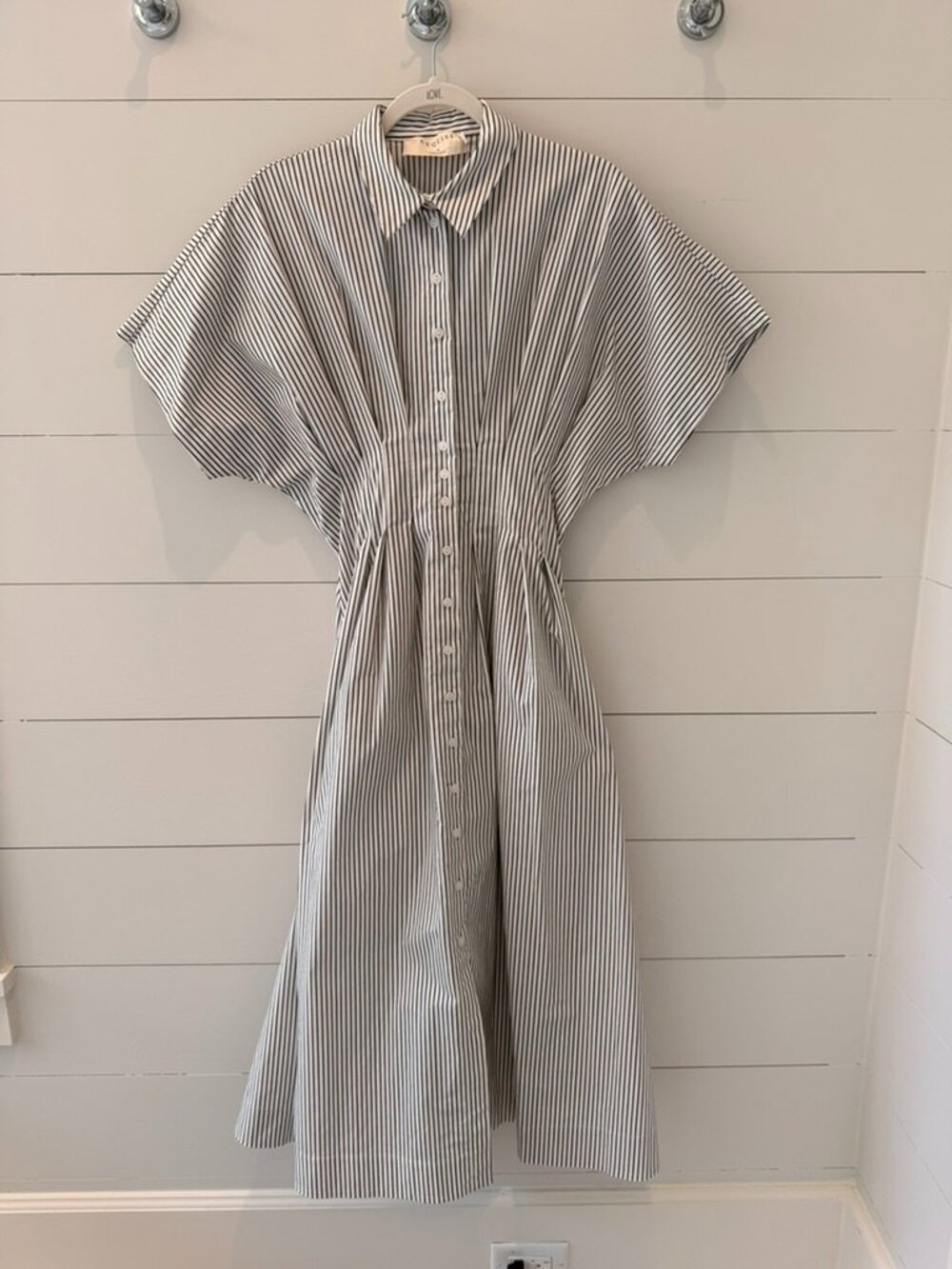 Exquise Tobie Button-Front Pleated Shirt Dress Black & White